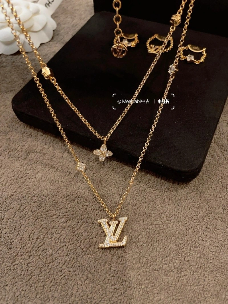 Louis Vuitton Necklaces Upgraded 247716