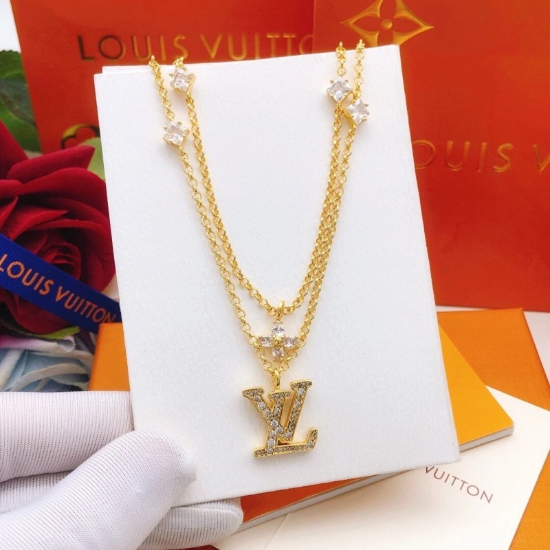 Louis Vuitton Necklaces Upgraded 247716