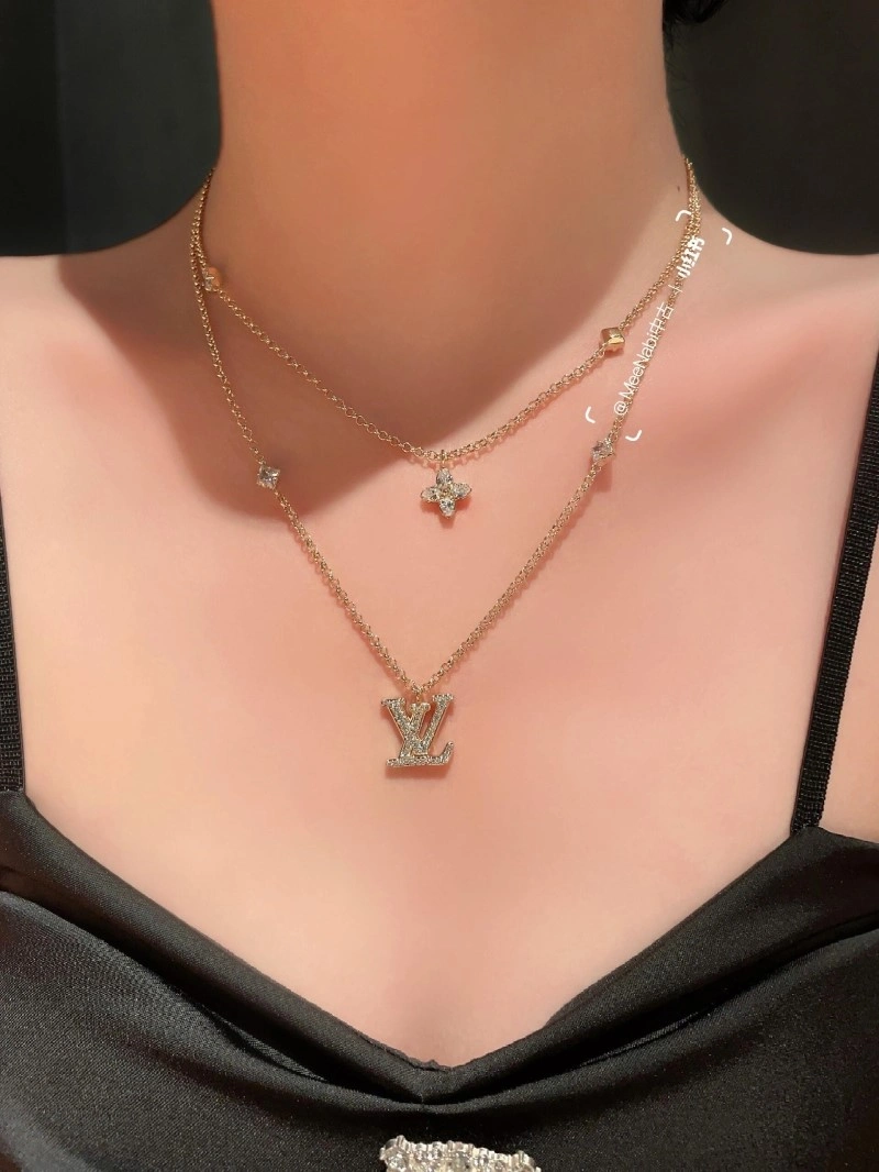 Louis Vuitton Necklaces Upgraded 247716