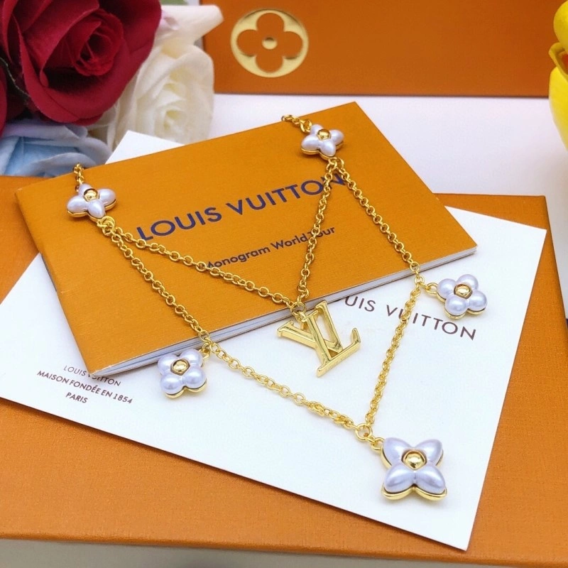 Louis Vuitton Necklaces Youthful 247709