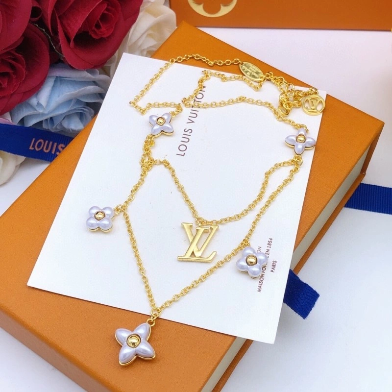 Louis Vuitton Necklaces Youthful 247709