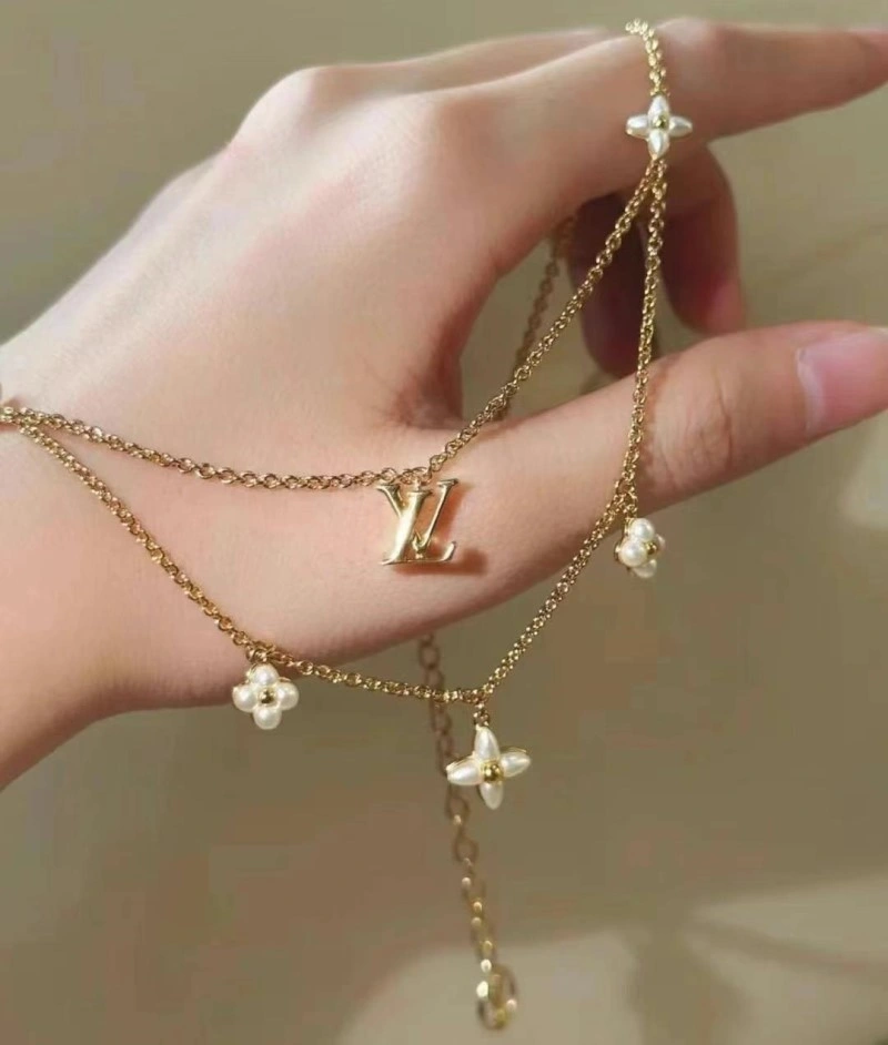 Louis Vuitton Necklaces Youthful 247709