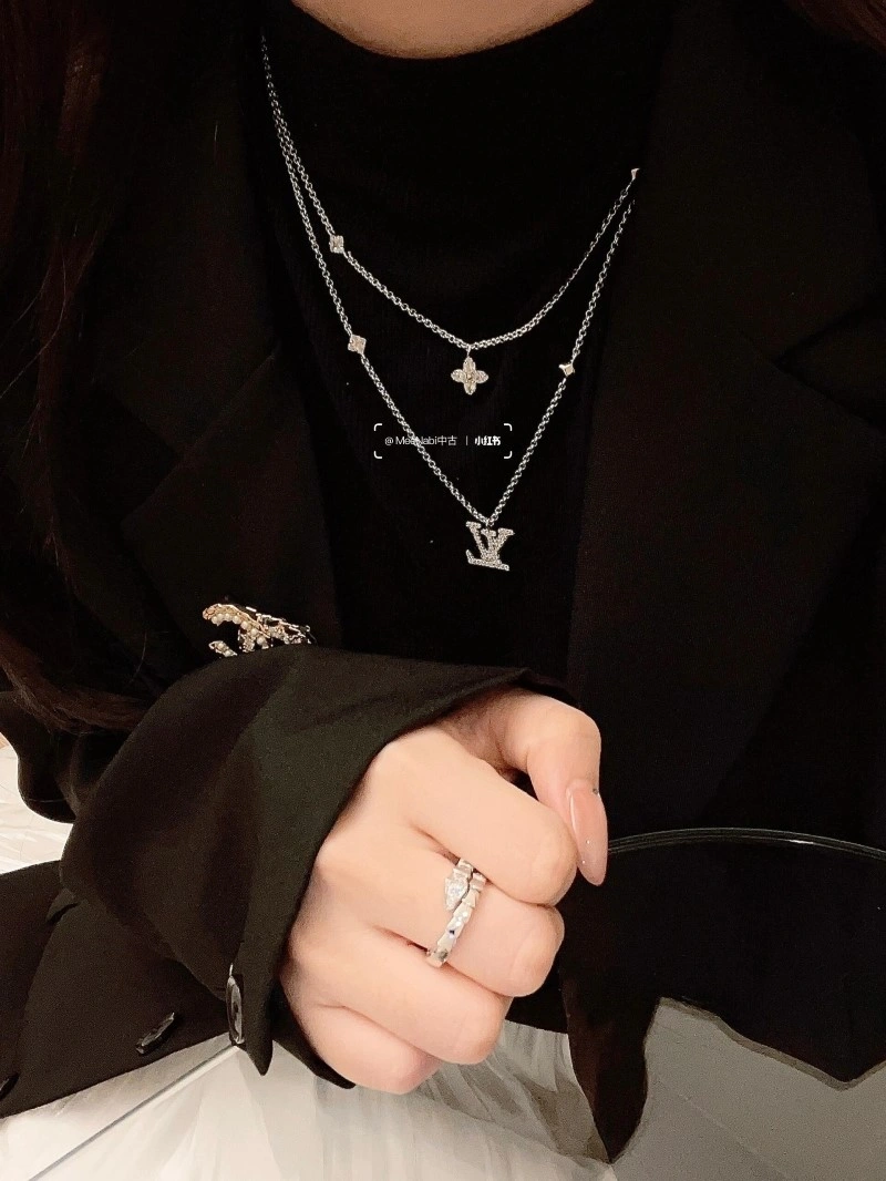 Louis Vuitton Necklaces Affordable 247707
