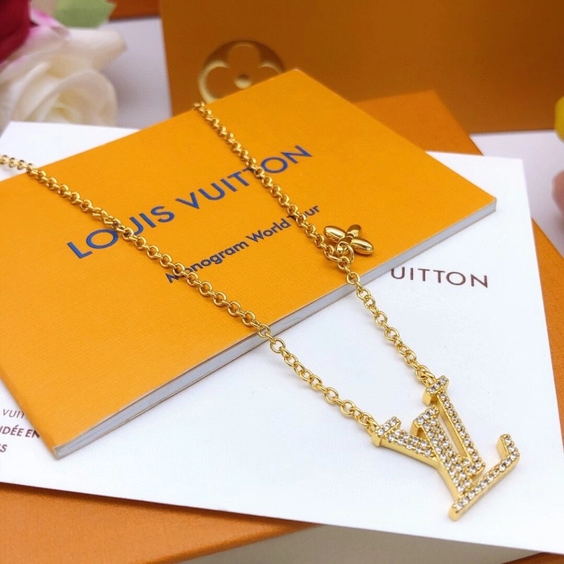 Louis Vuitton Necklaces Packable 247708