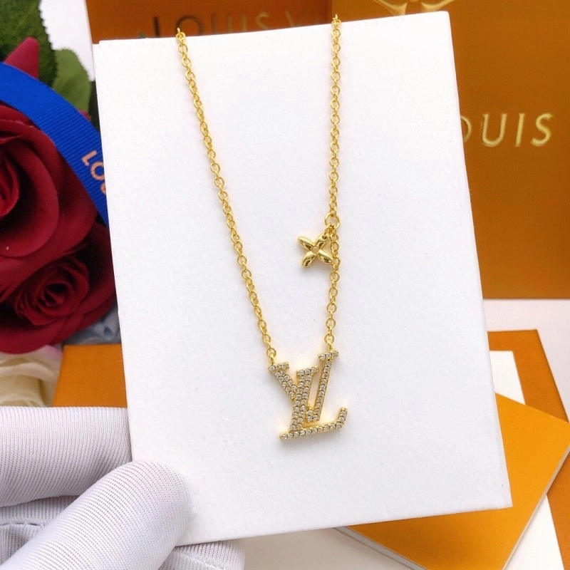 Louis Vuitton Necklaces Packable 247708