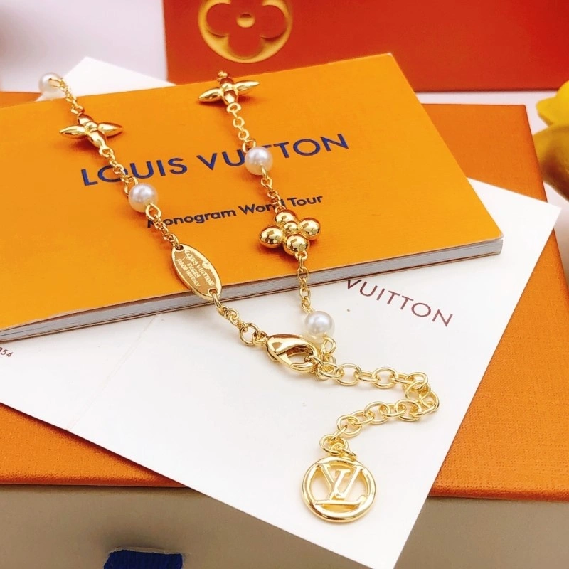 RelaxedFit Louis Vuitton Necklaces 247705