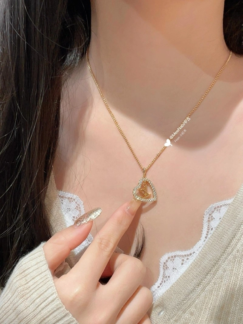 Louis Vuitton Necklaces UrbanChic 247704