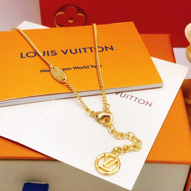 Louis Vuitton Necklaces UrbanChic 247704