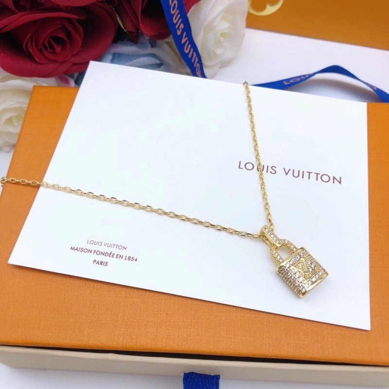 FashionForward Louis Vuitton Necklaces 247699