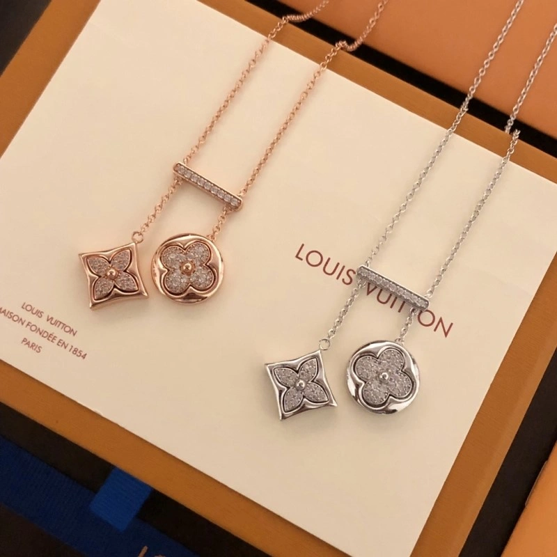 Louis Vuitton Necklaces Sophisticated 247703