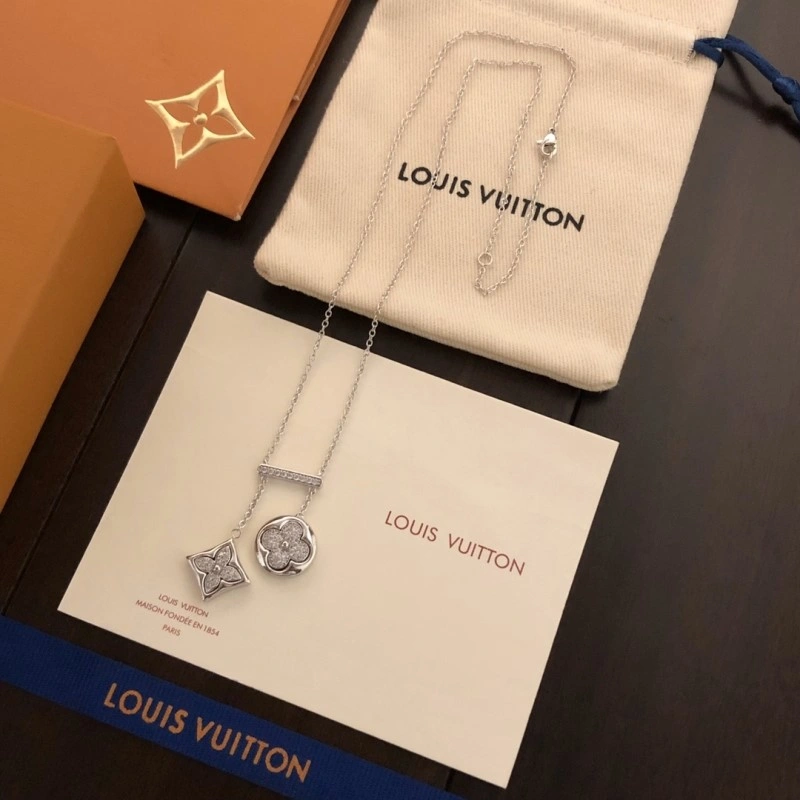 Louis Vuitton Necklaces Sophisticated 247703