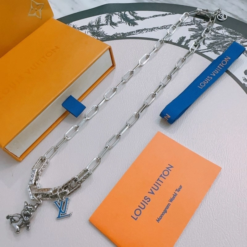 WrinkleFree Louis Vuitton Necklaces 247675