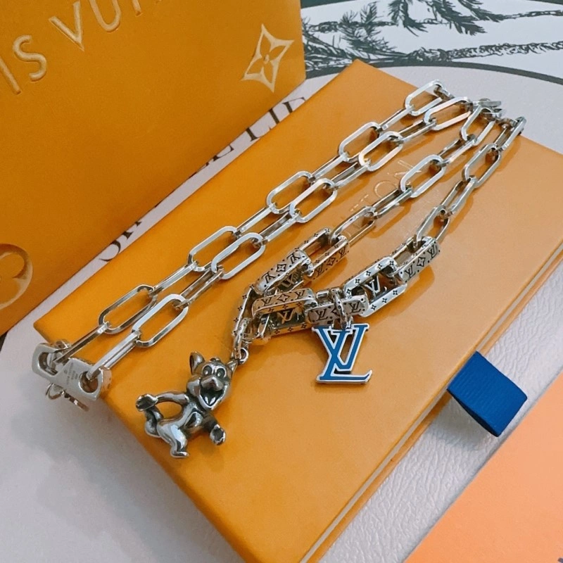 WrinkleFree Louis Vuitton Necklaces 247675