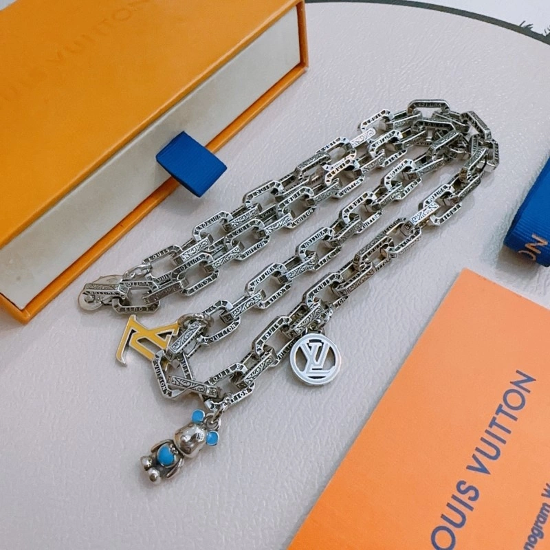 Louis Vuitton Necklaces Flexible 247689