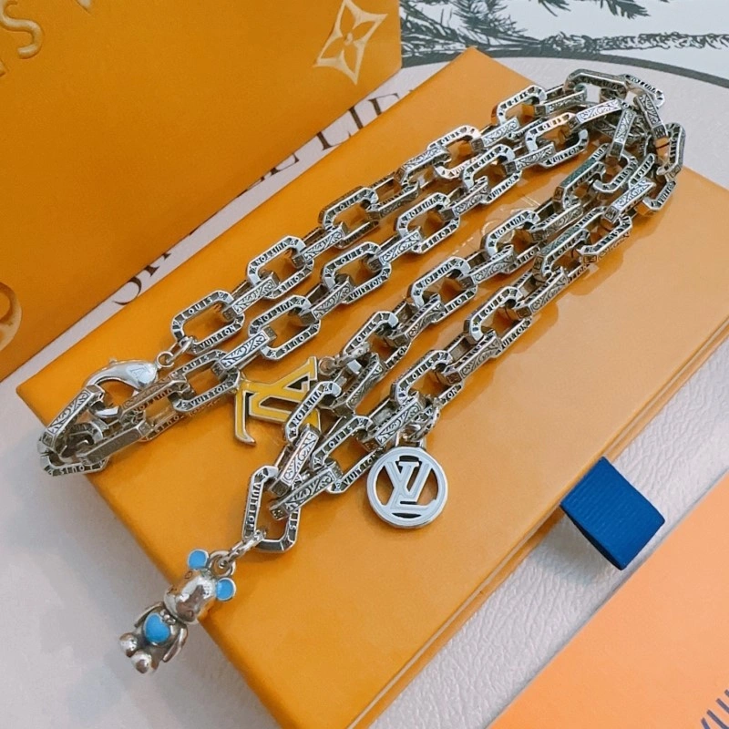 Louis Vuitton Necklaces Flexible 247689