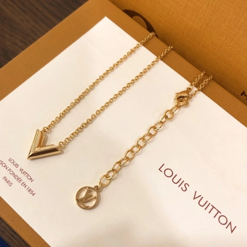 Louis Vuitton Necklaces SportInspired 247696