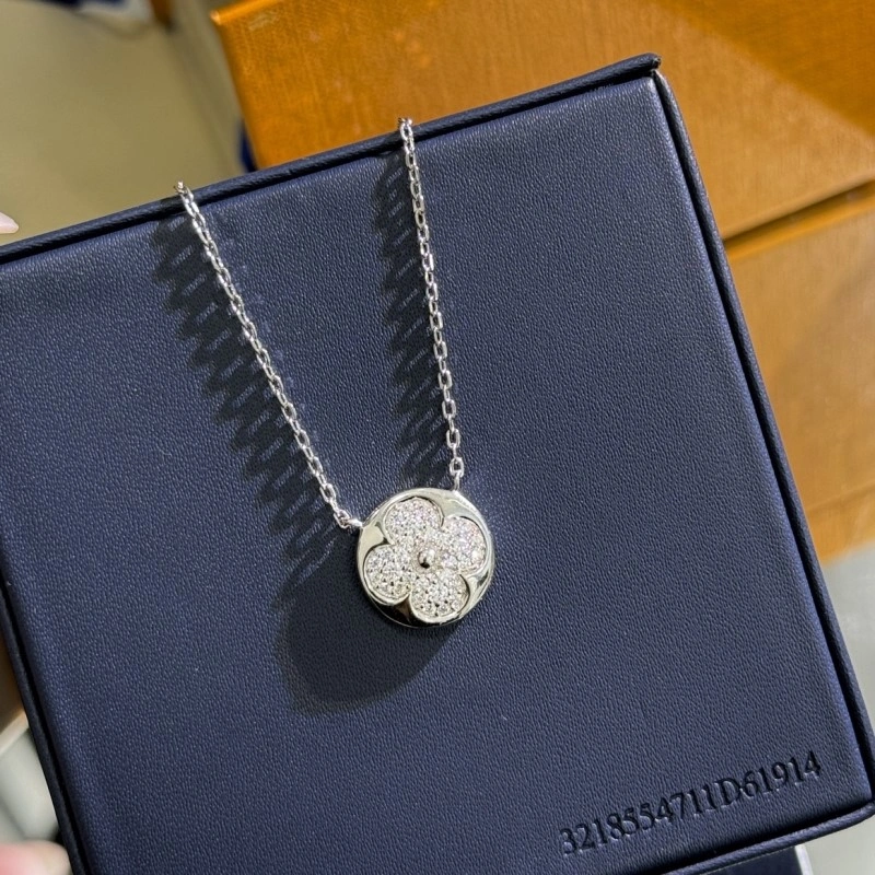 Louis Vuitton Necklaces WaterResistant 247692