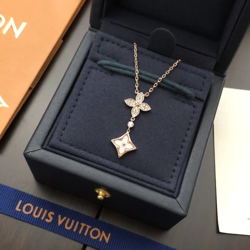 Neat Louis Vuitton Necklaces 247687