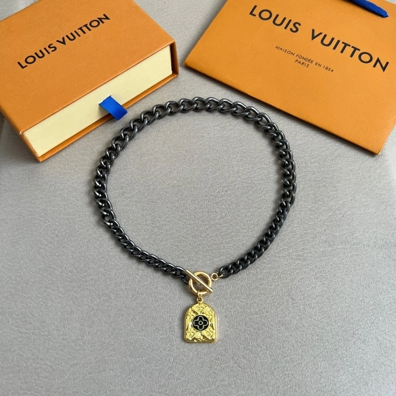 Louis Vuitton Necklaces TravelReady 247670