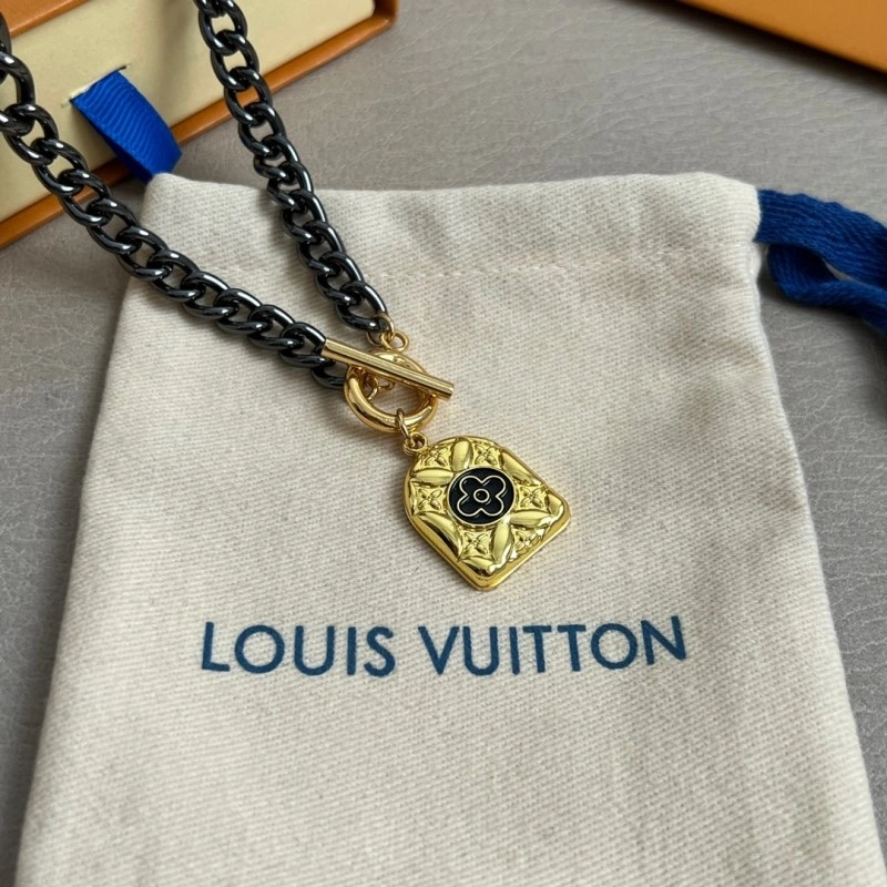 Louis Vuitton Necklaces TravelReady 247670