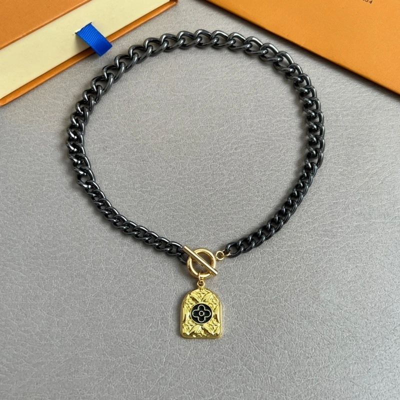 Louis Vuitton Necklaces TravelReady 247670