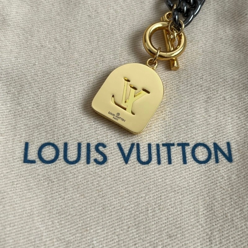 Louis Vuitton Necklaces TravelReady 247670