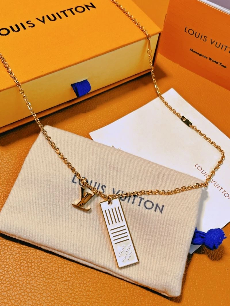 EyeCatching Louis Vuitton Necklaces 268417