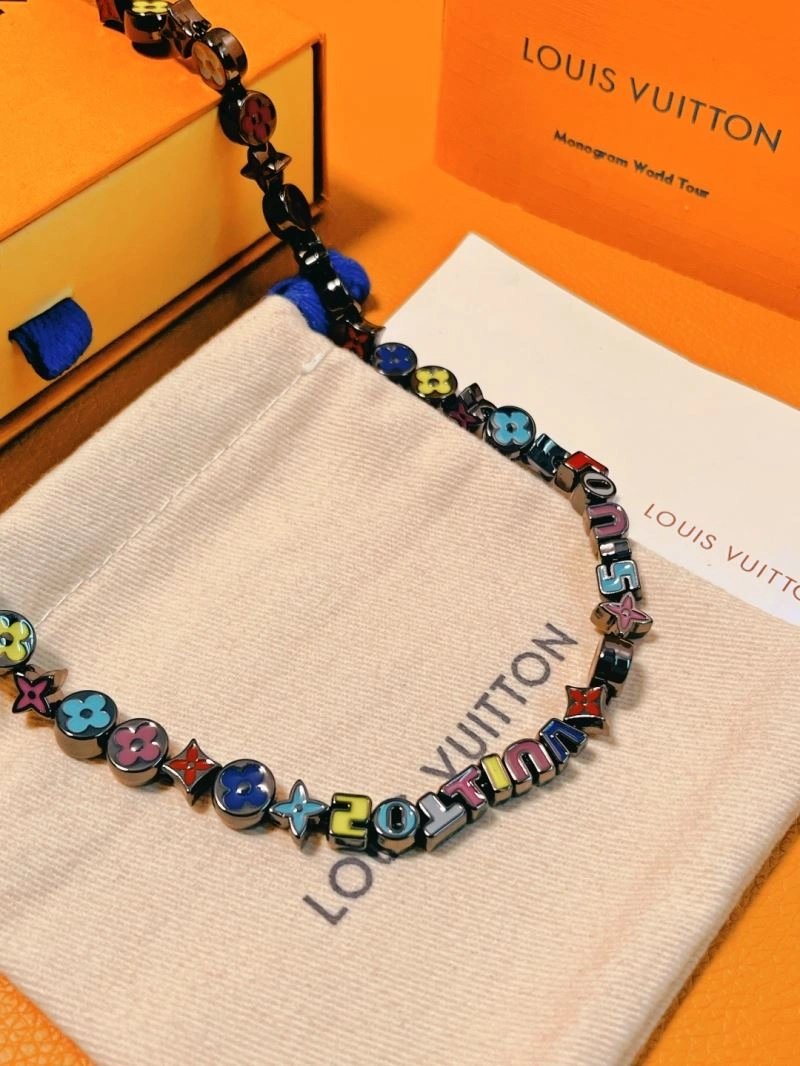 Louis Vuitton Necklaces Durable 268415