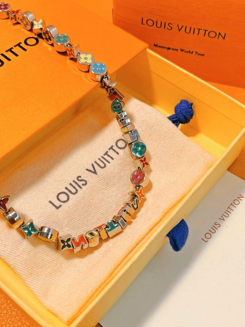 Louis Vuitton Necklaces Reliable 268414
