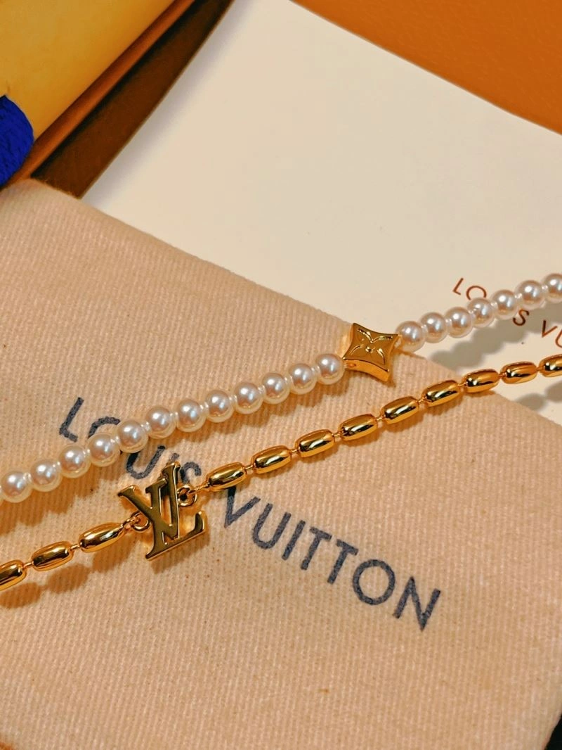Affordable Louis Vuitton Necklaces 268411