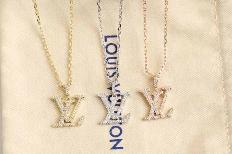 Louis Vuitton Necklaces Comfortable 268407