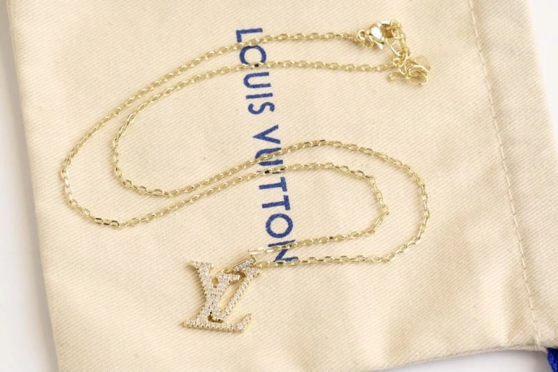 Louis Vuitton Necklaces Comfortable 268407