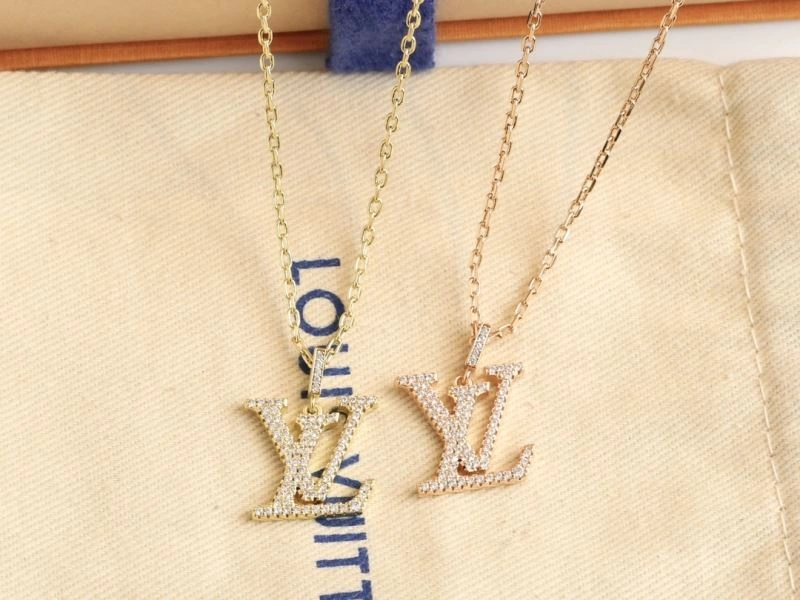 Louis Vuitton Necklaces Comfortable 268407