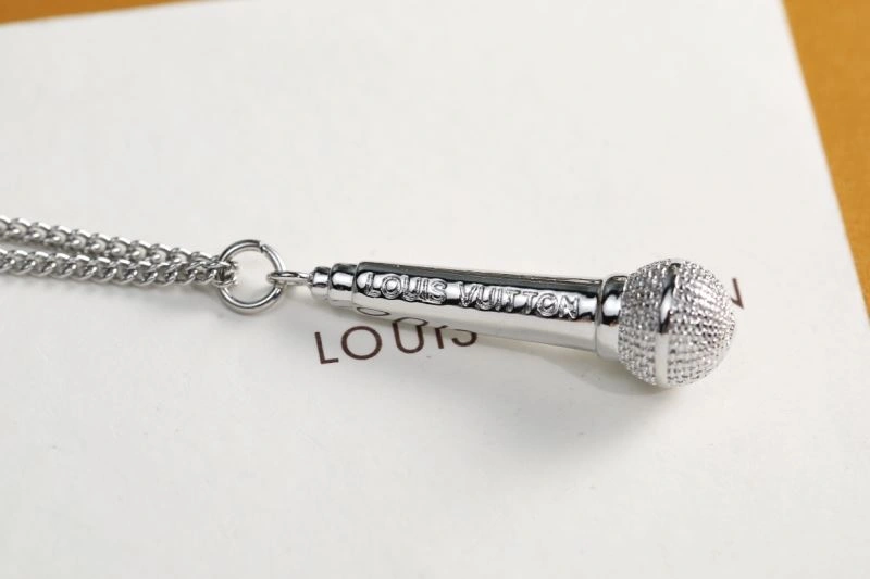 Louis Vuitton Necklaces OnTrend 268403