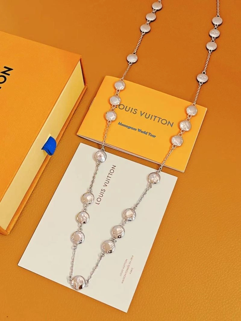 Louis Vuitton Necklaces Bold 268401