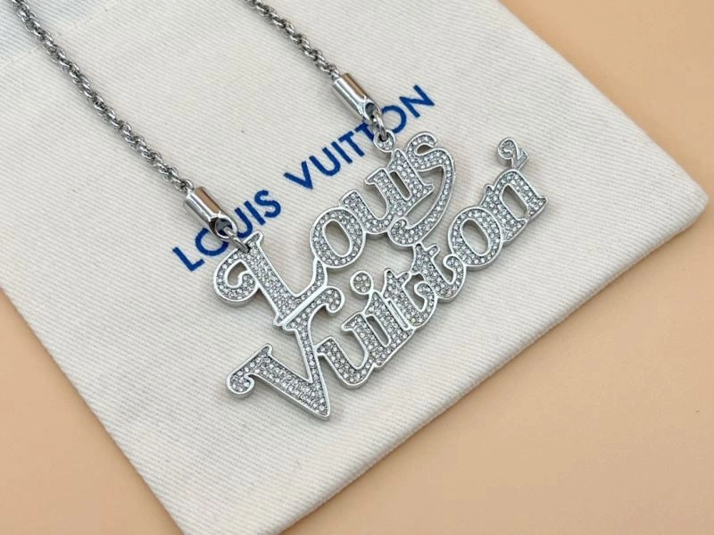 Sporty Louis Vuitton Necklaces 268396