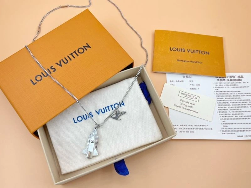 OdorResistant Louis Vuitton Necklaces 268398