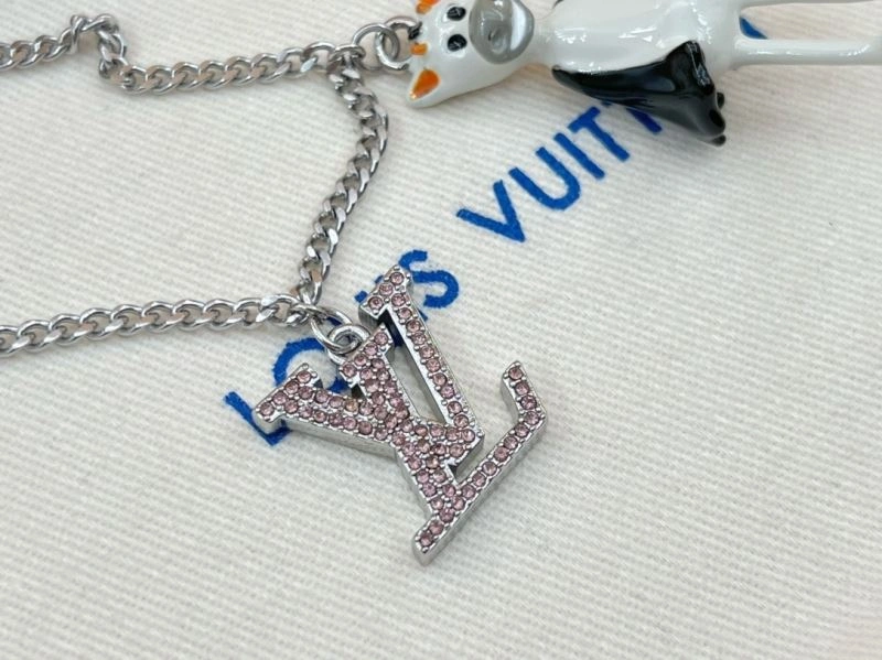 Louis Vuitton Necklaces Colorful 268397