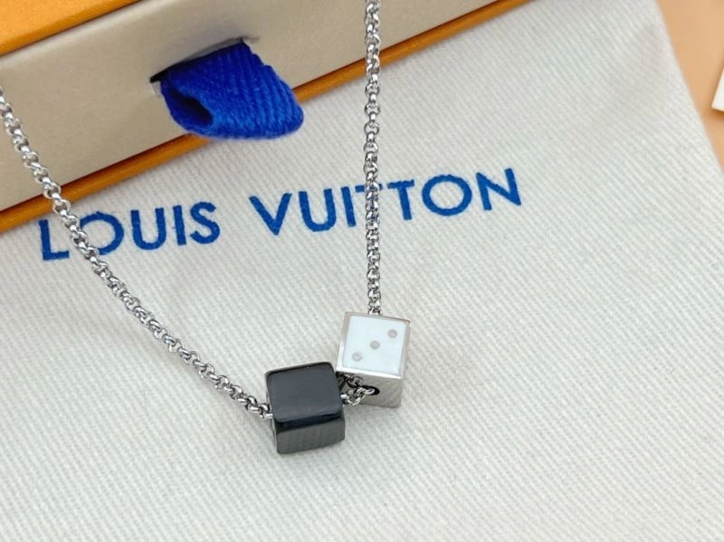 Louis Vuitton Necklaces Comfortable 268386