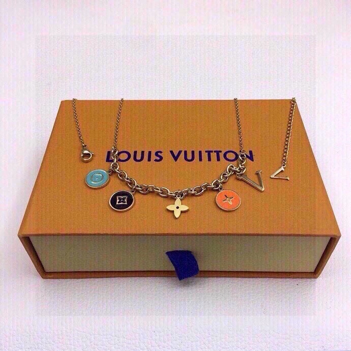Efficient Louis Vuitton Necklaces 268390