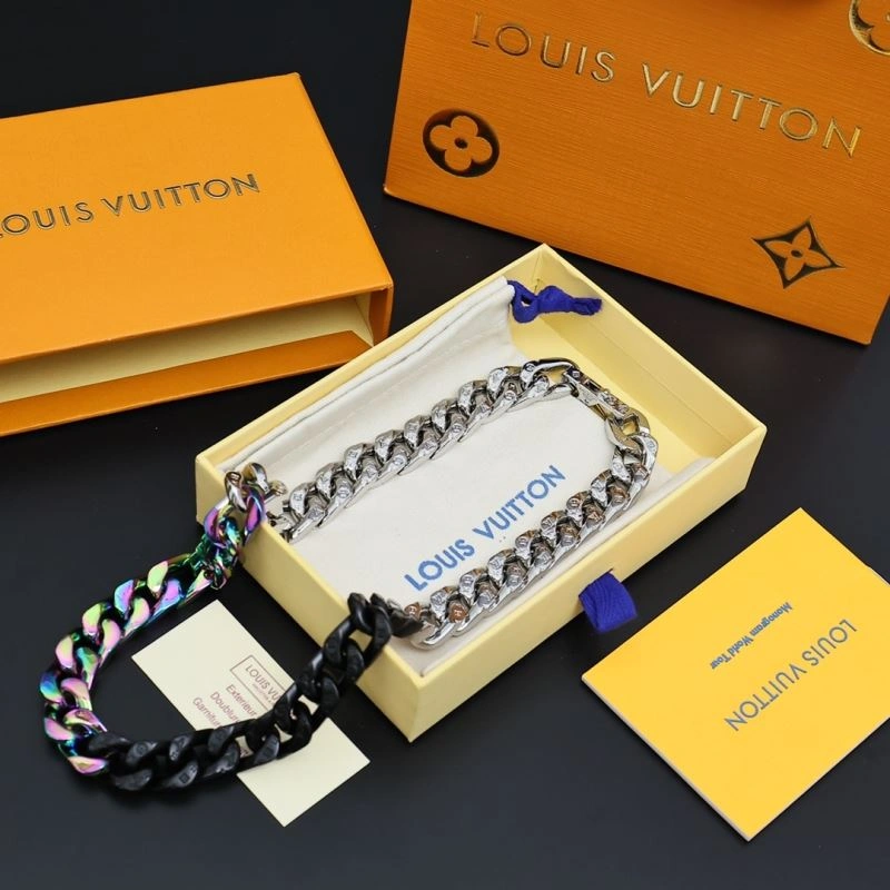 Louis Vuitton Necklaces FastDry 268383