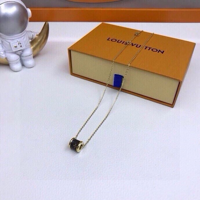 Louis Vuitton Necklaces SunProtective 268392