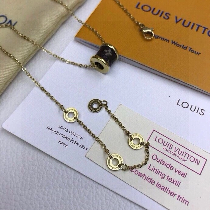 Louis Vuitton Necklaces SunProtective 268392