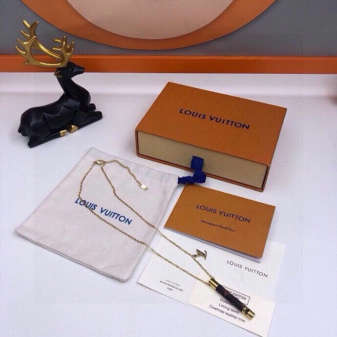 Louis Vuitton Necklaces WaterResistant 268377