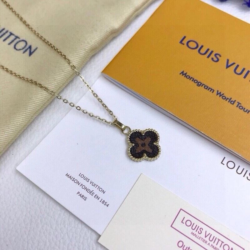 Louis Vuitton Necklaces Sophisticated 268375
