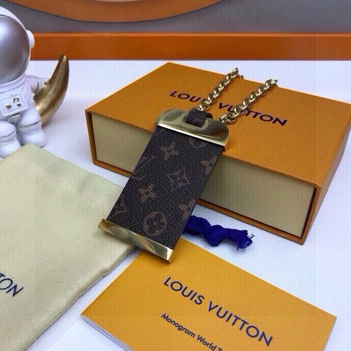 MultiPurpose Louis Vuitton Necklaces 268374