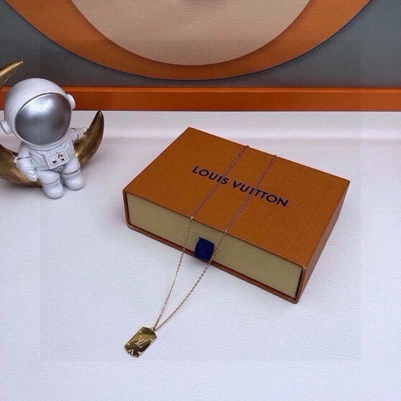 Louis Vuitton Necklaces Attractive 268372