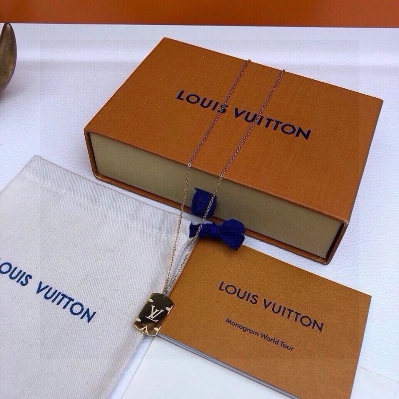 Louis Vuitton Necklaces Attractive 268372