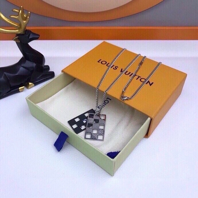 Unisex Louis Vuitton Necklaces 268370
