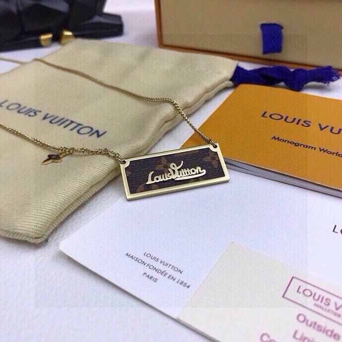 Louis Vuitton Necklaces UrbanStyle 268363